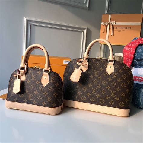 louis vuitton alma bb monogram m53152|Louis Vuitton Alma bb lining.